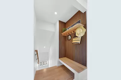 19 High St. #2, Somerville, MA 02144 - Photo 6