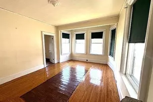 31 Forrester St, Salem, MA 01970 - Photo 2