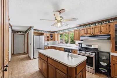 31 Shirley St, Wilbraham, MA 01095 - Photo 10