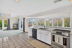 15 Hedge Ln, Falmouth, MA 02540 - Photo 14