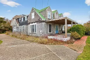 9 Hedge Ln, Falmouth, MA 02540 - Photo 2