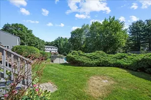 270 Sunderland Rd, Worcester, MA 01604 - Photo 28