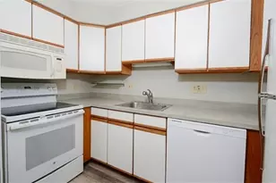 325 Plantation St, Worcester, MA 01604 - Photo 10