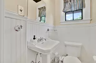 70 Dover Rd, Longmeadow, MA 01106 - Photo 16