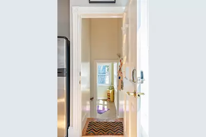 25 Banks St #2, Somerville, MA 02144 - Photo 12