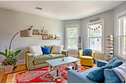 25 Banks St #2, Somerville, MA 02144 - Photo 8