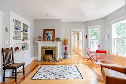 25 Banks St #2, Somerville, MA 02144 - Photo 2