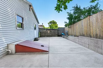 157 Maplewood Ave, Gloucester, MA 01930 - Photo 4