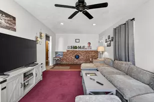 157 Maplewood Ave, Gloucester, MA 01930 - Photo 12