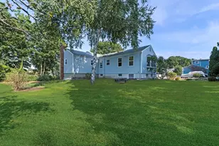 15 Meadow Ln, Marblehead, MA 01945 - Photo 30