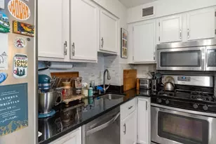 27 Bowdoin St, Boston, MA 02114 - Photo 6