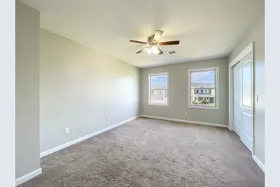 210 Naismith St, Springfield, MA 01104 - Photo 28