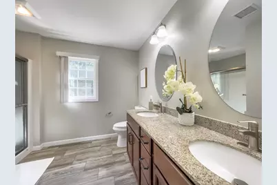 210 Naismith St, Springfield, MA 01104 - Photo 20