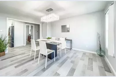 210 Naismith St, Springfield, MA 01104 - Photo 8