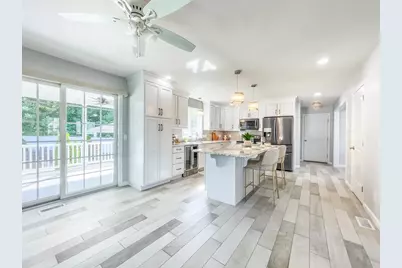 210 Naismith St, Springfield, MA 01104 - Photo 16