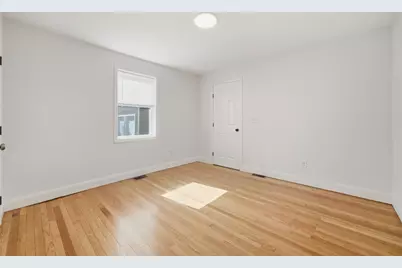 87 Floral St #1, Newton, MA 02461 - Photo 12