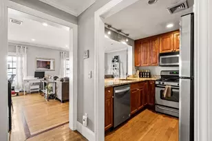 209 D St, Boston, MA 02127 - Photo 8