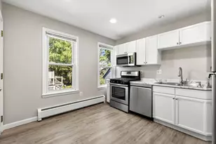 21 Carleton Ave, Haverhill, MA 01835 - Photo 4