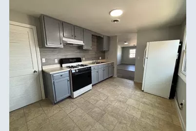 199 Flint Street #2R, Fall River, MA 02723 - Photo 2