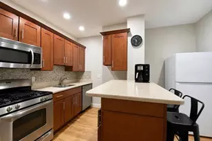 512 E 3rd St, Boston, MA 02127 - Photo 6
