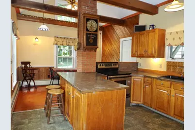19 S Maple St, Shelburne, MA 01370 - Photo 8