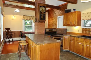 19 S Maple St, Shelburne, MA 01370 - Photo 8