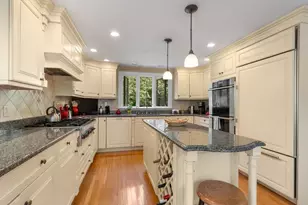 101 Two Ponds Rd, Falmouth, MA 02540 - Photo 16
