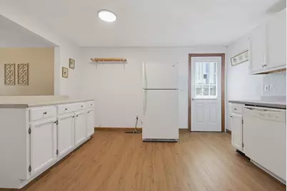 320 North St, Tewksbury, MA 01876 - Photo 10