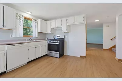 320 North St, Tewksbury, MA 01876 - Photo 12