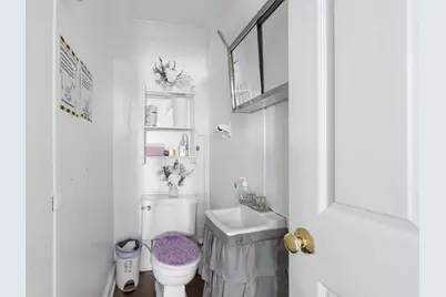 584 N Main St, Woonsocket, RI 02895 - Photo 10