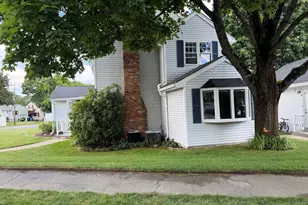 22 Abbott Rd, Waltham, MA 02452 - Photo 2