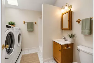 22 Abbott Rd, Waltham, MA 02452 - Photo 14