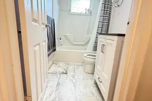 22 Abbott Rd, Waltham, MA 02452 - Photo 8