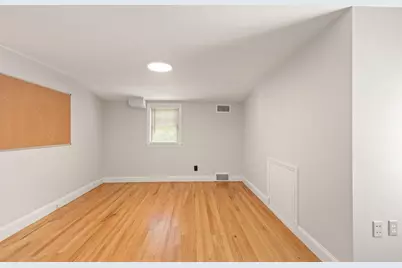 32 Prince St, Danvers, MA 01923 - Photo 18