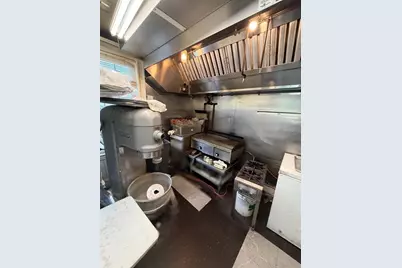 65 Loomis St, Bedford, MA 01730 - Photo 10