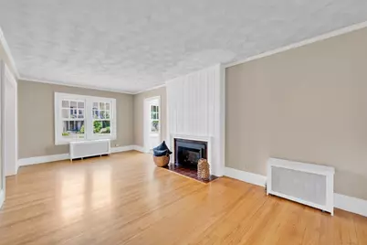 124 Westmoreland Ave, Longmeadow, MA 01106 - Photo 2