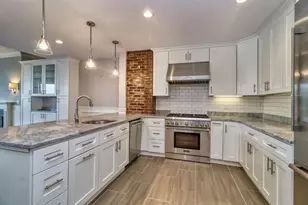 127 Bay State Rd, Boston, MA 02215 - Photo 2