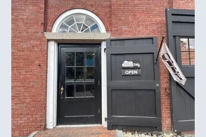 8 Brown #4, Salem, MA 01970 - Photo 28