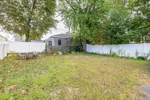 137 North St, Salem, MA 01970 - Photo 16