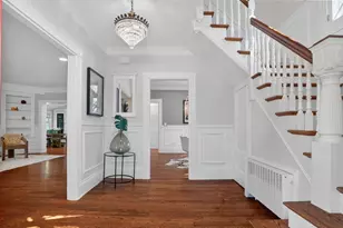 33 Linden St, Wellesley, MA 02482 - Photo 4
