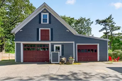 33 Linden Street, Wellesley, MA 02482 - Photo 2