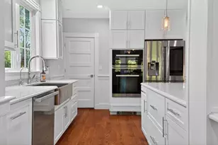 33 Linden St, Wellesley, MA 02482 - Photo 8