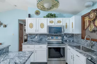 62 S Ashburnham Road, Westminster, MA 01473 - Photo 4