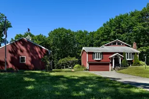 62 S Ashburnham Rd, Westminster, MA 01473 - Photo 2