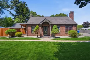 958 Parker St, Springfield, MA 01129 - Photo 1
