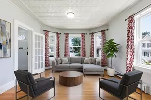 79 Warwick St, Lowell, MA 01851 - Photo 4