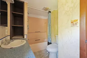 5 Packard St, Palmer, MA 01069 - Photo 18