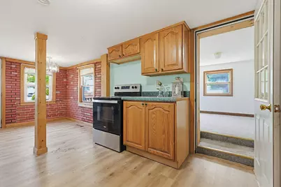 5 Packard Street, Palmer, MA 01069 - Photo 4