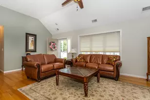 93 Brewster, Stoughton, MA 02072 - Photo 4