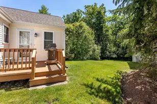 93 Brewster, Stoughton, MA 02072 - Photo 18
